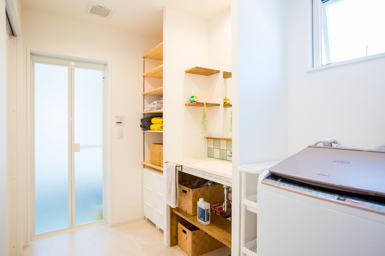 シンプル工務店 【1000万円台/30坪台/4LDK/間取り図】外はかっこよく中は無垢でかわいく。シンプルだから見事にマッチの建築実例画像7