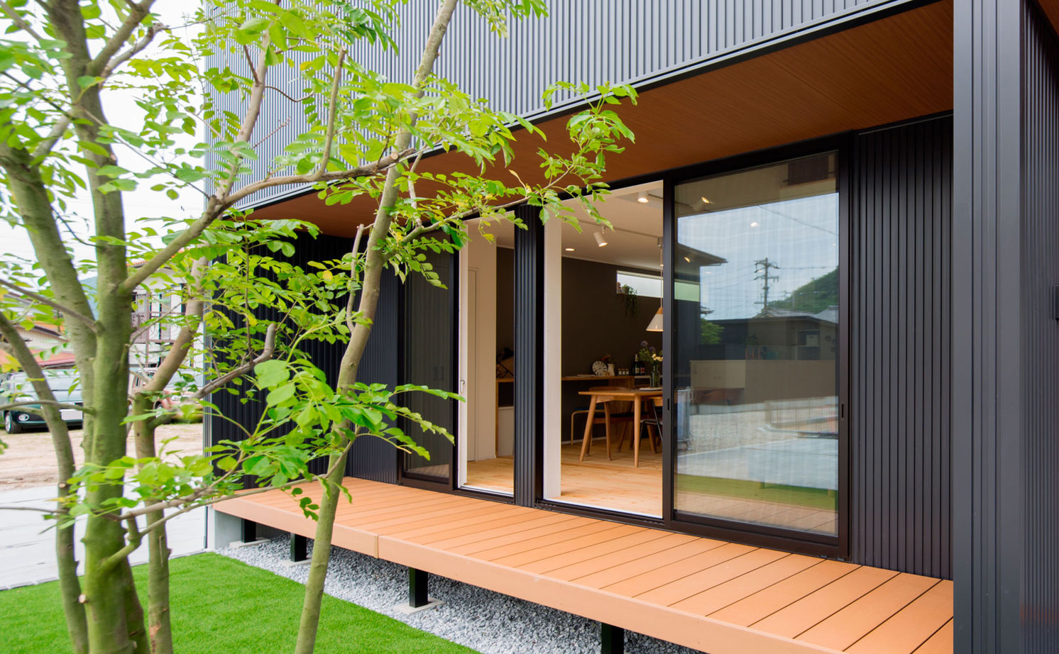 シンプル工務店 【1000万円台/30坪台/3LDK/間取り図面】行きたい所にすぐ行ける家事動線が幸せ。大型収納が５つもできた！の建築実例画像4