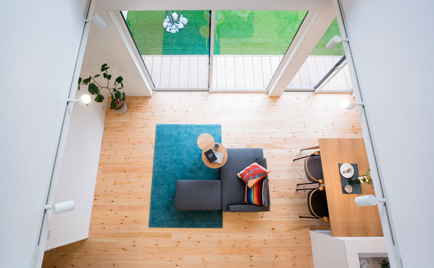 シンプル工務店 【1000万円台/30坪台/3LDK/間取り図面】行きたい所にすぐ行ける家事動線が幸せ。大型収納が５つもできた！の建築実例画像15