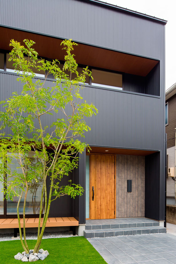 シンプル工務店 【1000万円台/30坪台/3LDK/間取り図面】行きたい所にすぐ行ける家事動線が幸せ。大型収納が５つもできた！の建築実例画像16