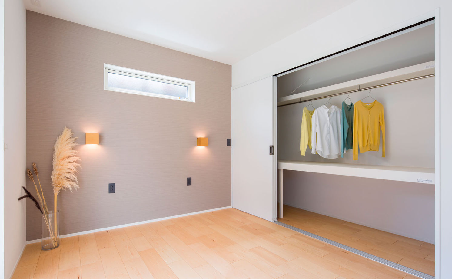 シンプル工務店 【1000万円台/平屋/20坪台/間取り図】L字型の平屋。掃除がラクと白をテーマに、すっきり広々の平屋！の建築実例画像9