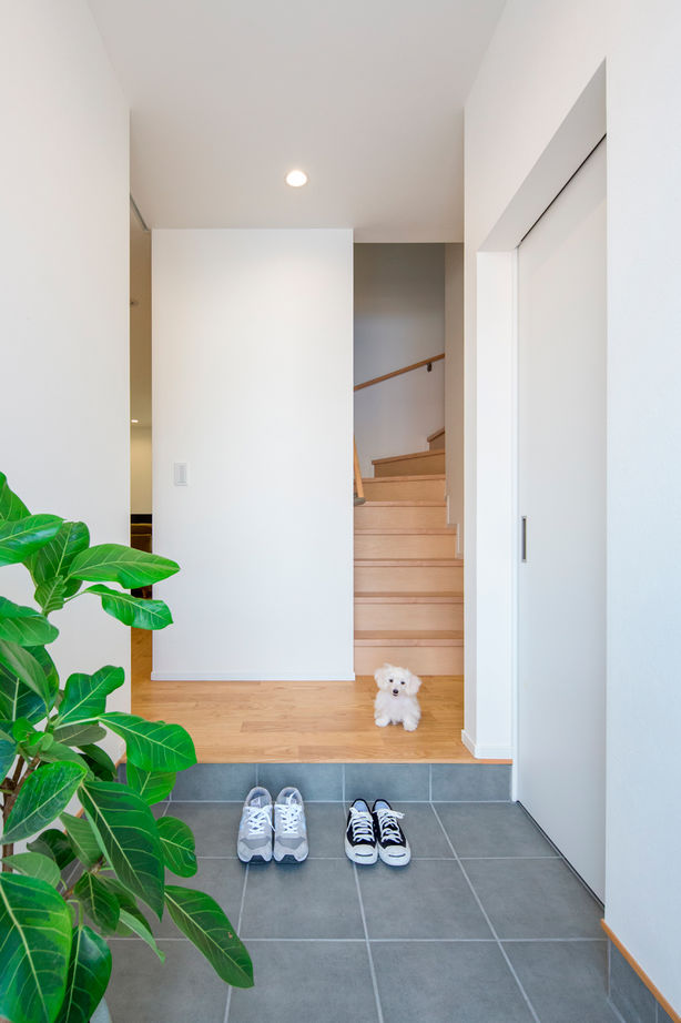 シンプル工務店 【岐阜/1000万円台/30坪台/4LDK/間取り図】東南の光をたっぷり取り込むL字の間取り。音楽演奏も楽しめる！の建築実例画像7