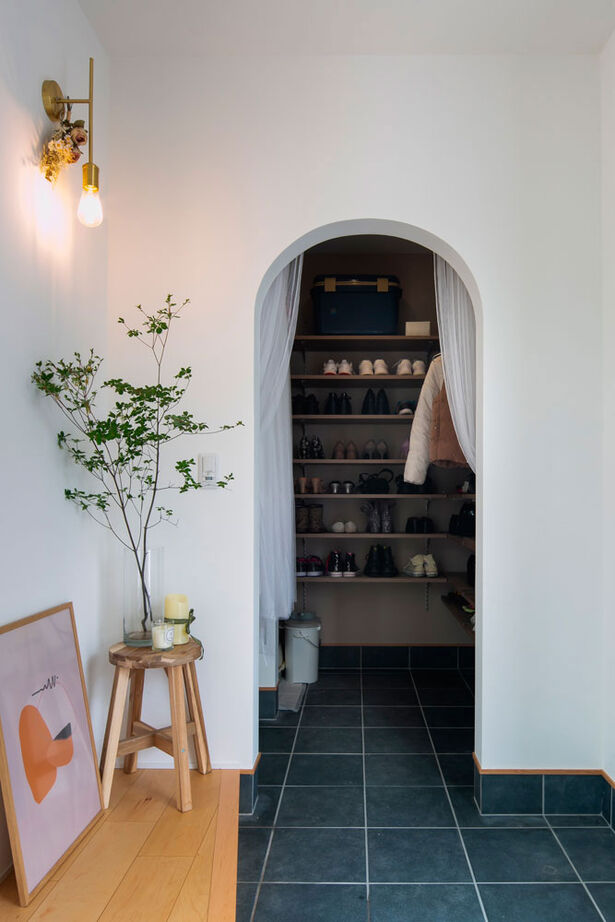 シンプル工務店 【1000万円台/30坪台/3LDK/間取り図】猫と暮らす、三角屋根の白いおうち。大人かわいいインテリアも満喫の建築実例画像10