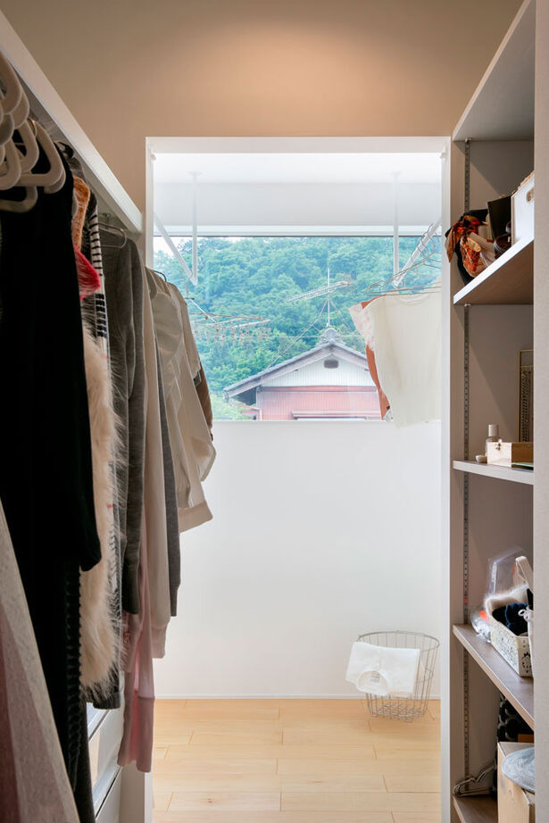 シンプル工務店 【1000万円台/30坪台/3LDK/間取り図】猫と暮らす、三角屋根の白いおうち。大人かわいいインテリアも満喫の建築実例画像11