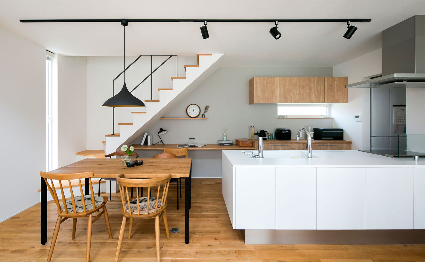 シンプル工務店 【1000万円台/30坪台/3LDK/間取り図】無垢床と優秀な動線が幸せ！子育てが、もっともっと楽しくなる家の建築実例画像2