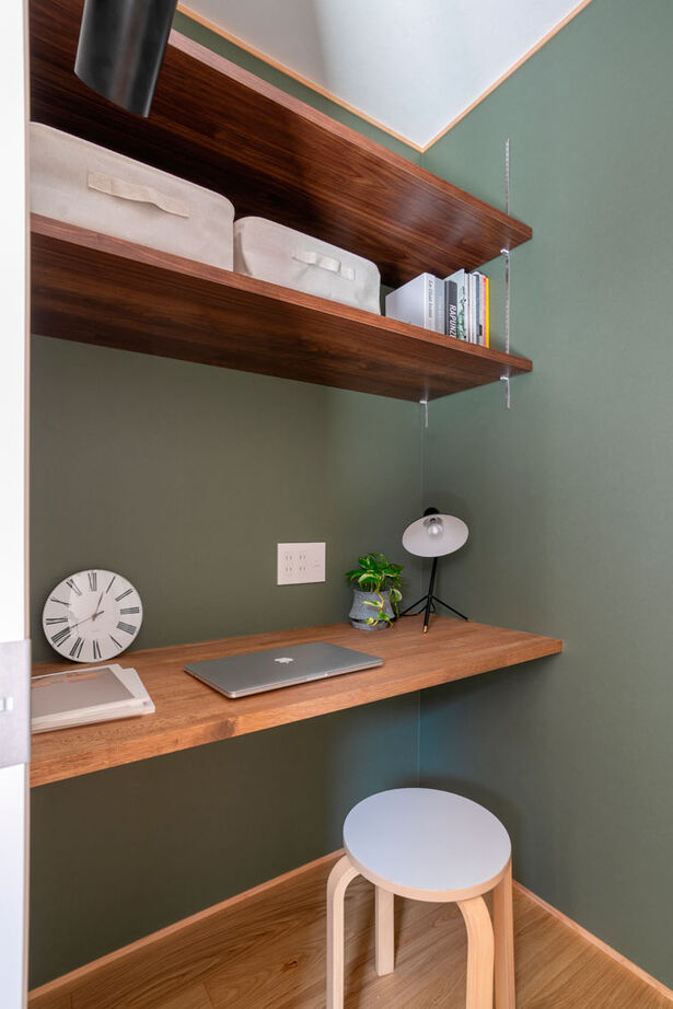 シンプル工務店 【1000万円台/平屋/30坪台/間取り図】見せると隠すが好バランス。アイデア収納ですっきり暮らせるL字の平屋の建築実例画像8