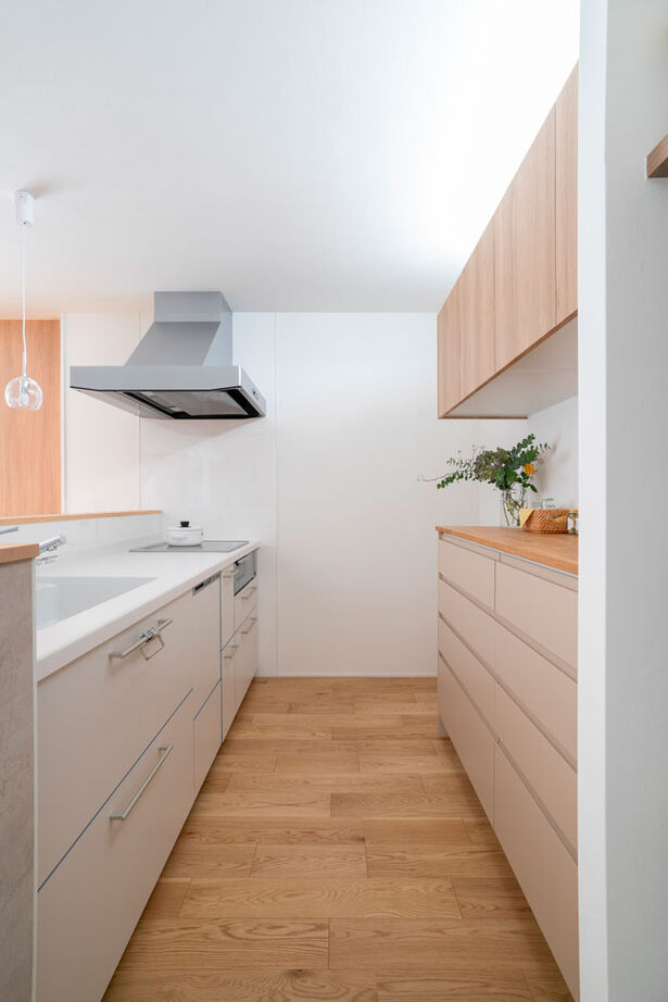 シンプル工務店 【1000万円台/平屋/30坪台/間取り図】見せると隠すが好バランス。アイデア収納ですっきり暮らせるL字の平屋の建築実例画像11