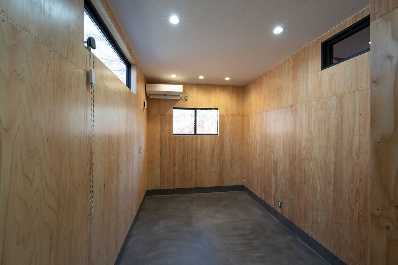 エースホーム山梨（芙蓉建設） 【自由設計／平屋／アトリエ】森の中に佇むアトリエのある別荘の建築実例画像10