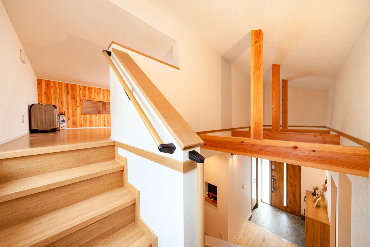 ケー・エイチ・ケー 【平屋×ナチュラルモダン｜間取り図あり】木の温もりあふれる開放的な住空間。子育ても快適な平屋の住まいの建築実例画像7