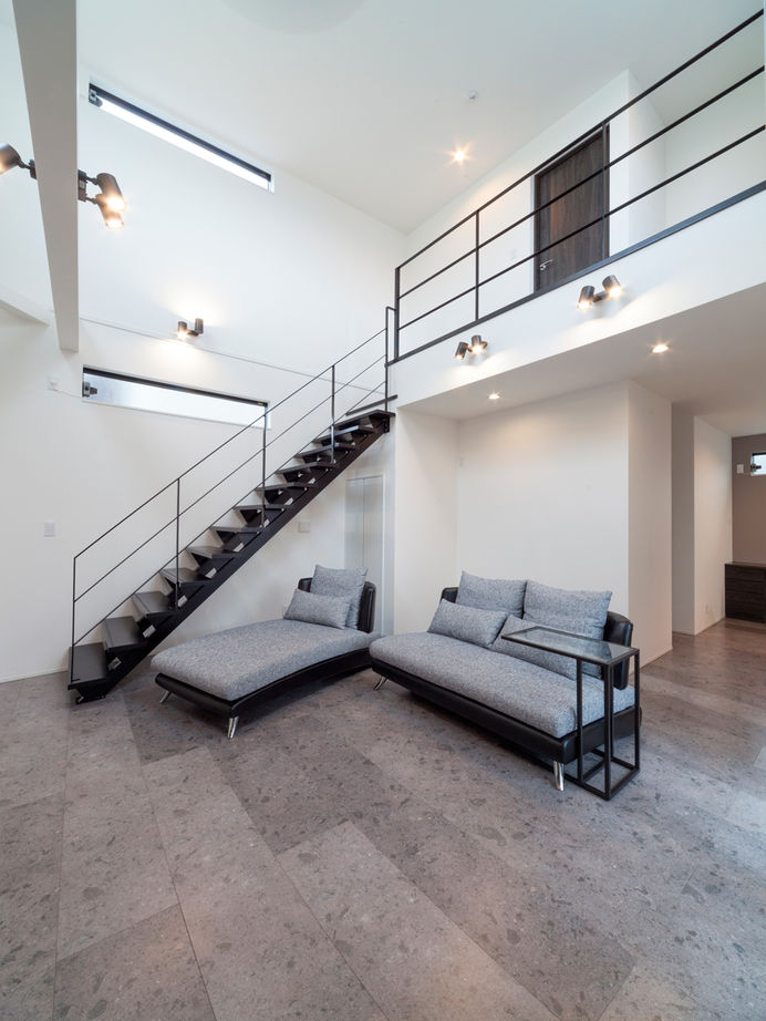 ケー・エイチ・ケー 【シンプルモダン×中庭×リゾートライク｜間取り図あり】開放感あふれるプライベートテラスのある家の建築実例画像4