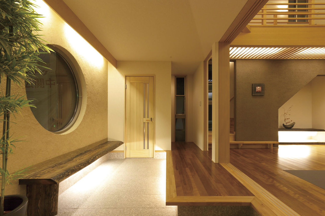 ケー・エイチ・ケー 【和モダン×土間×吹抜けリビング】家全体がひとつになったような大空間が広がる、和の趣あふれる住まいの建築実例画像3