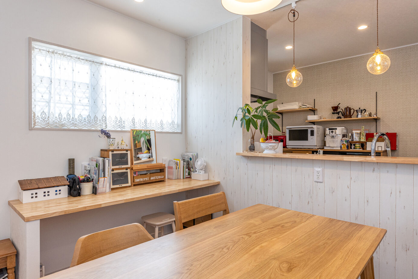 ケー・エイチ・ケー 【2000万円台/北欧風/無垢素材】日々の疲れを癒す空間。木素材をふんだんに取り入れた明るい家の建築実例画像4