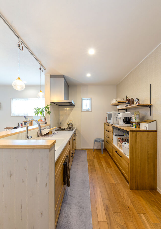 ケー・エイチ・ケー 【2000万円台/北欧風/無垢素材】日々の疲れを癒す空間。木素材をふんだんに取り入れた明るい家の建築実例画像5