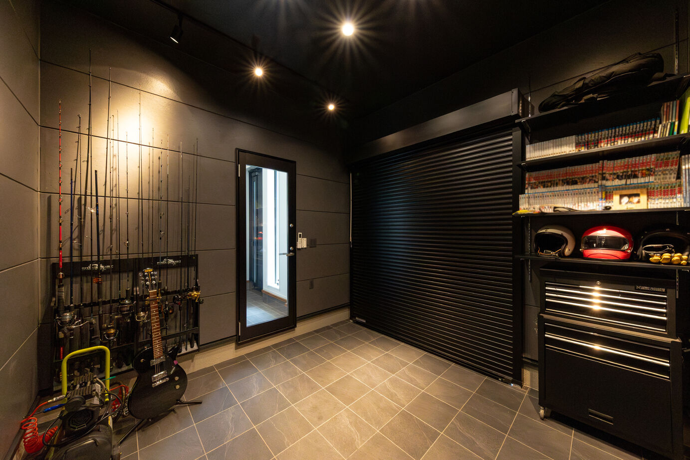 ケー・エイチ・ケー 【平屋/インナーガレージ/回遊動線/35坪】家族の憧れをつめこんだガレージのある平屋の建築実例画像2