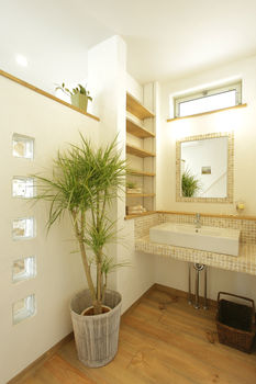 大之木ダイモ 【2000万円台/カフェ風キッチン/ワークスペース/3LDK】大きな窓で明るい！くつろぎ溢れる居心地のいい生活の建築実例画像8