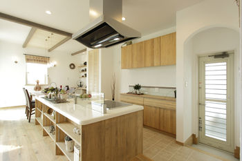 大之木ダイモ 【2000万円台/カフェ風キッチン/ワークスペース/3LDK】大きな窓で明るい！くつろぎ溢れる居心地のいい生活の建築実例画像10