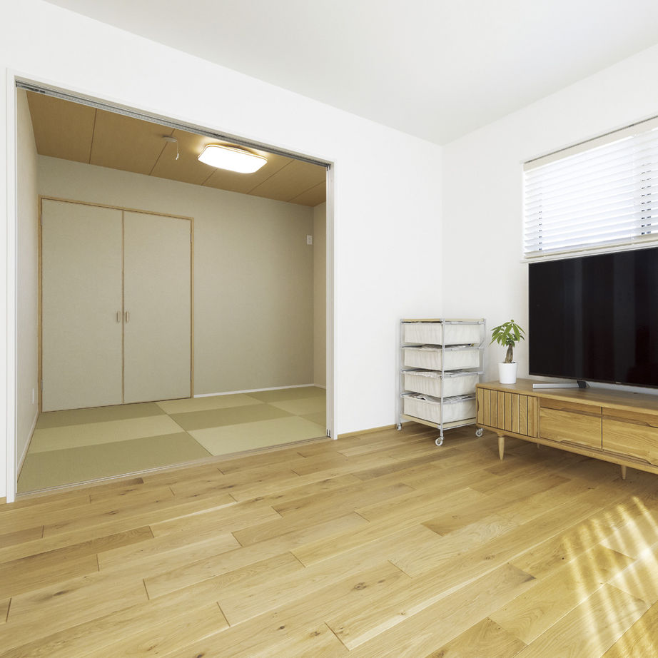 大之木ダイモ 【2000万円台/北欧風/2台駐車場/ワークスペース】シンプルだけど遊び心も忘れない多機能住宅の建築実例画像7