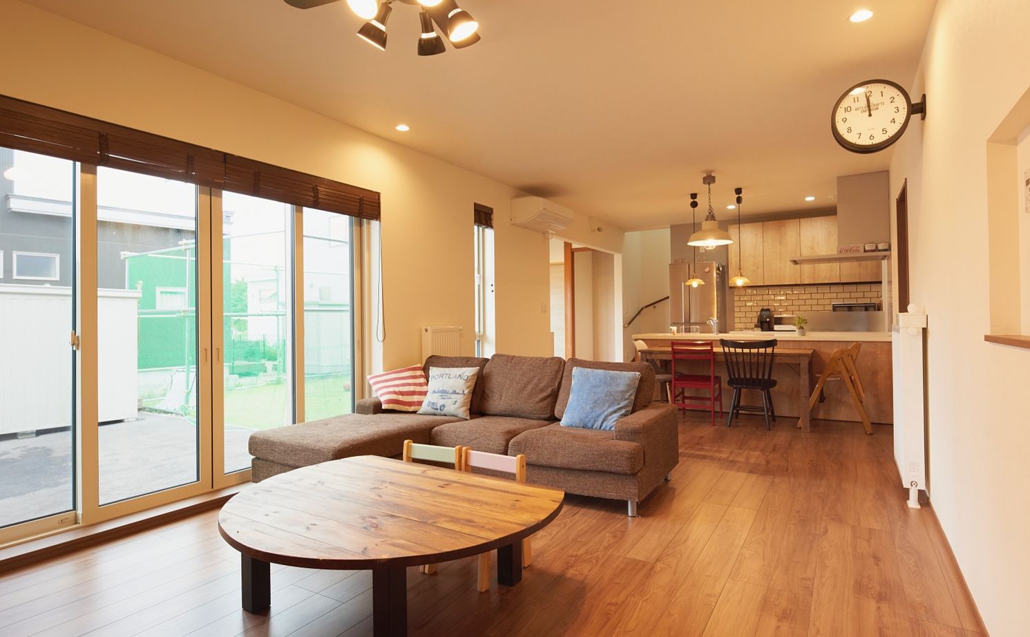 タマホーム 【2000万円台/122.55平米/間取り有り】自由設計や標準仕様の充実に納得。冬も快適なぬくもりにあふれた家の建築実例画像2