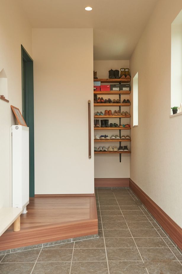 タマホーム 【2000万円台/122.55平米/間取り有り】自由設計や標準仕様の充実に納得。冬も快適なぬくもりにあふれた家の建築実例画像7