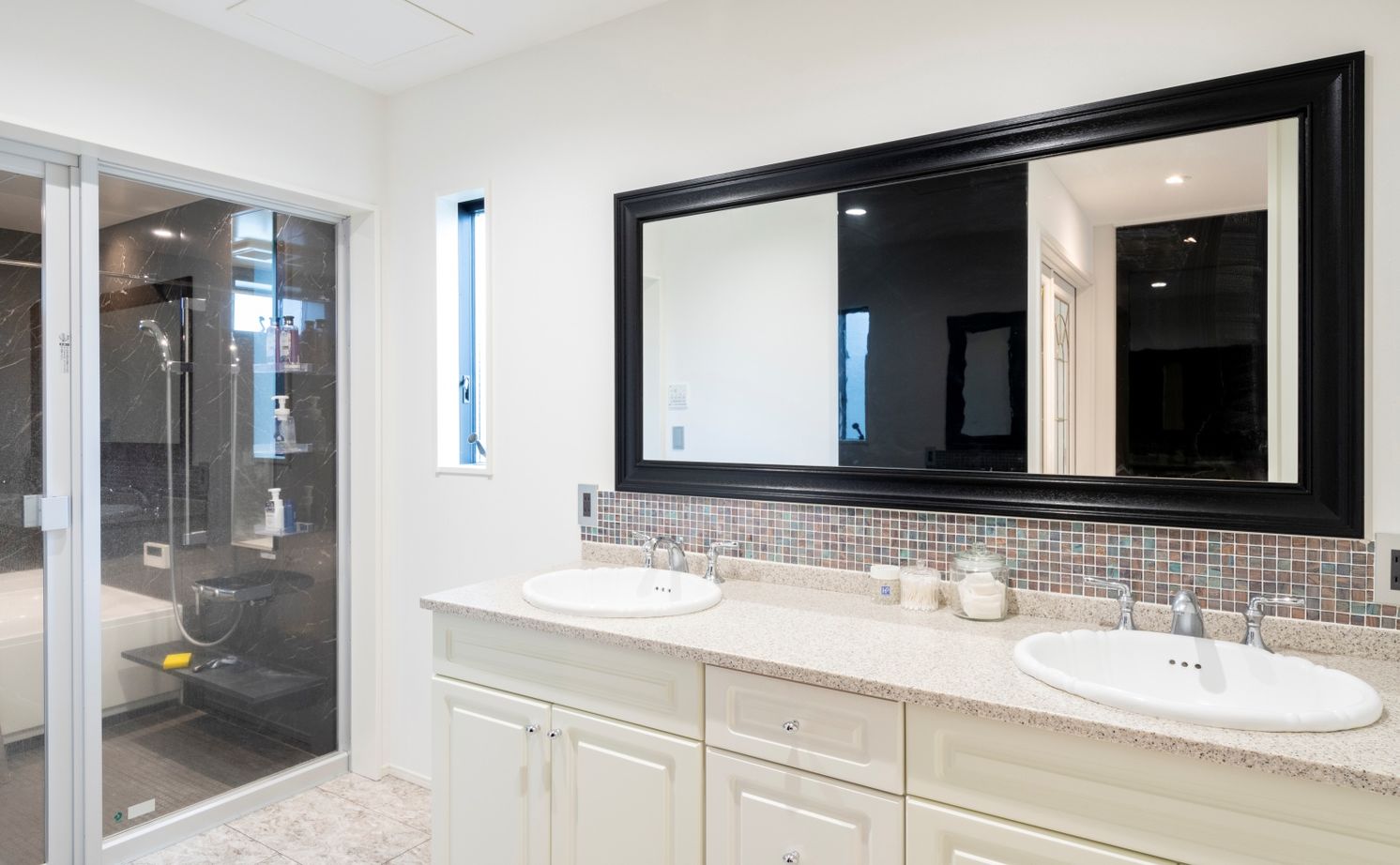 タマホーム 【4000万円台/251.73平米/間取り有】夢だったビルトインガレージを実現。ゆとりある生活に心が満たされる家の建築実例画像8