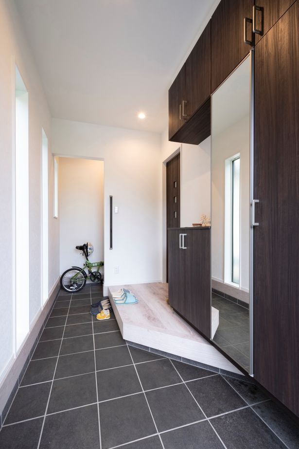 タマホーム 【2000万円台/131.66平米/間取り図有】家事と子育てを考えた動線を実現 価格以上の価値を感じる家に大満足の建築実例画像6