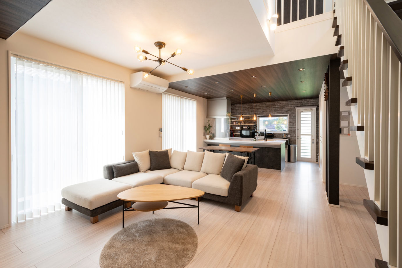 タマホーム 【2000万円台/118.82平米/間取り図有】住宅性能や担当者の提案を高評価。おうち時間が楽しい100点満点の家の建築実例画像2