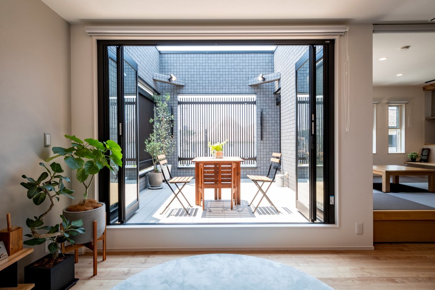 タマホーム 【3000万円台/146.98平米/間取り図有】空とつながるバルコニーが自慢。回遊動線で家事ラク＆子育ての家の建築実例画像3