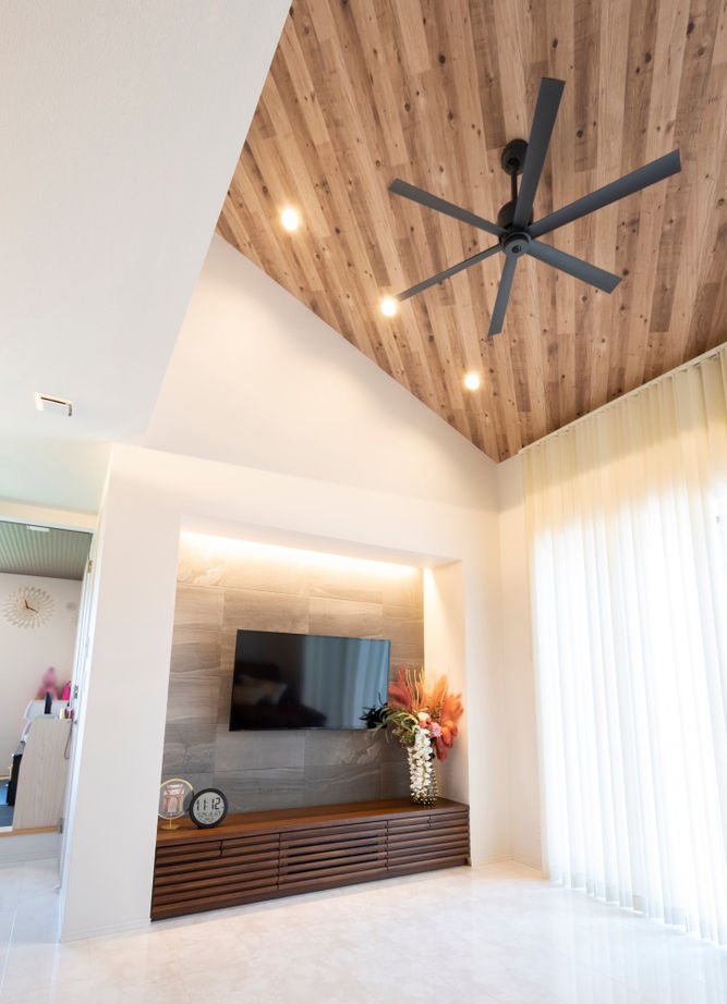 タマホーム 【2000万円台/130.01平米/間取り図有】高い断熱性能と巧みな設計で夏も冬も快適、風が抜ける平屋の住まいの建築実例画像6