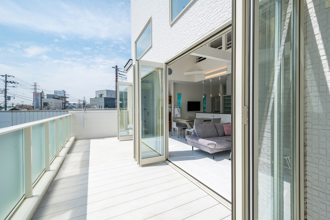 タマホーム 【2000万円台/135.38平米/間取り図有】設計の自由度と価格が決め手。光と風が舞い込む心地よい住まいの建築実例画像5