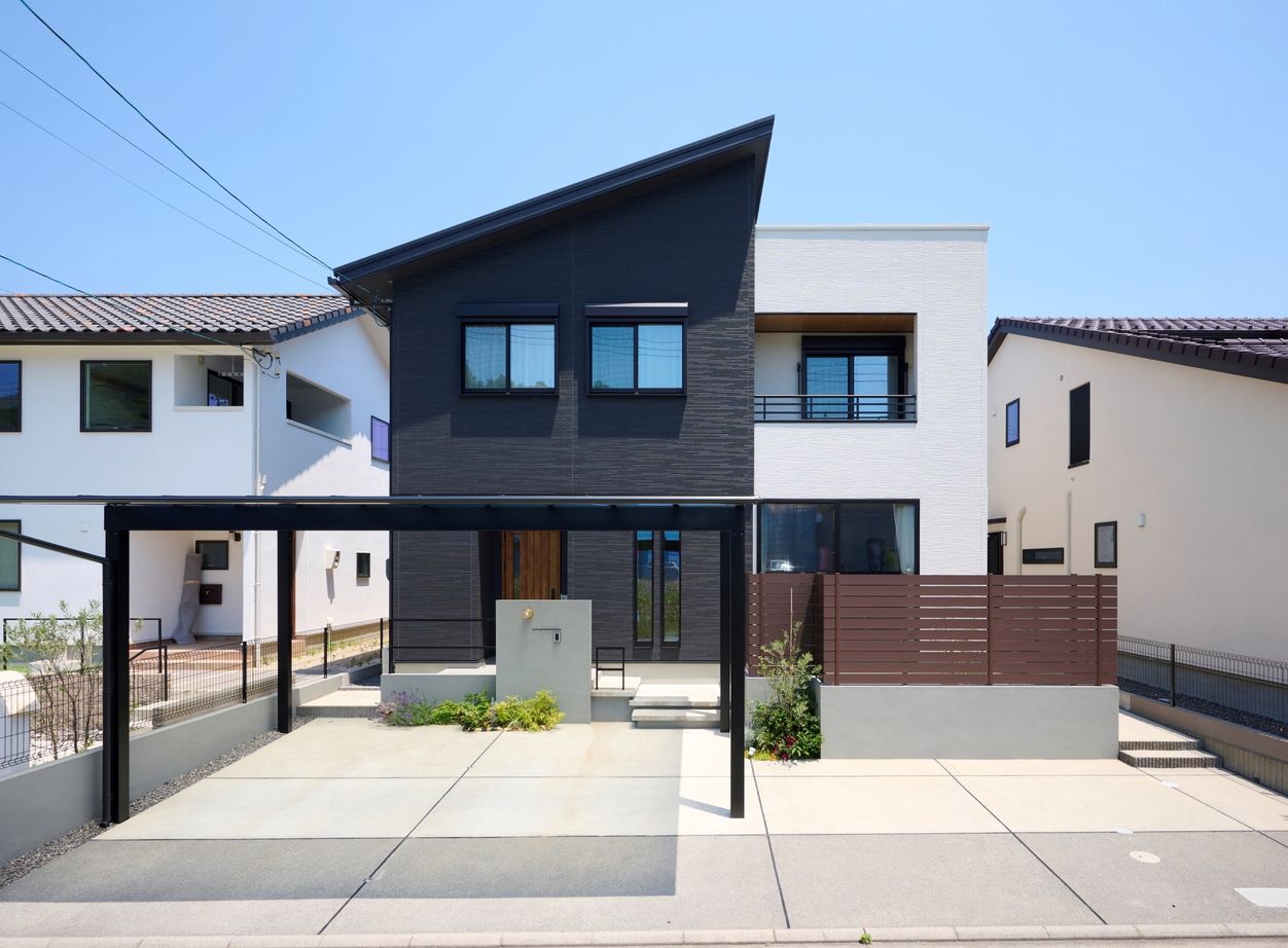 タマホーム 【2000万円台/127.23平米/間取り図有】設計の自由度とプランの良さを評価。家事ラクな動線も特徴の快適な家の建築実例画像2