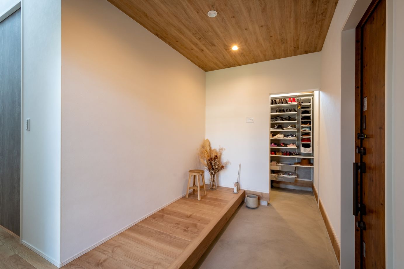 タマホーム 【2000万円台/133.53平米/間取り図有】普遍的な美しさを追求したシンプルモダンな平屋の住まいの建築実例画像11