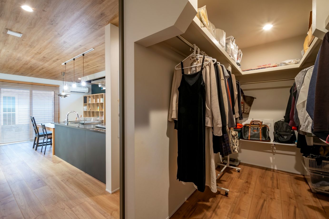 タマホーム 【2000万円台/139.54平米/間取り図有】心地よさと暮らしやすさを両立したナチュラルテイストの美しい住まいの建築実例画像5