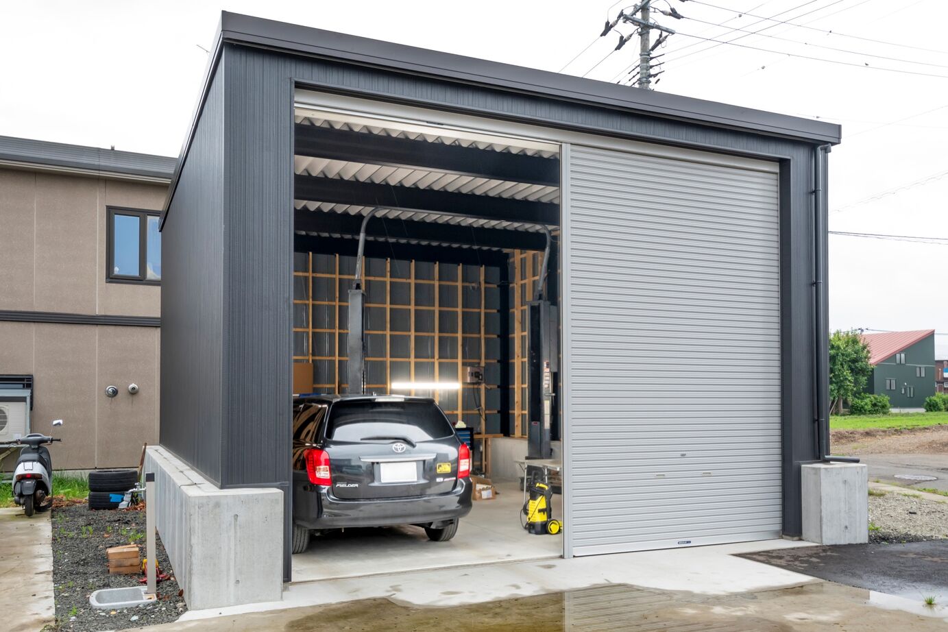 タマホーム 【2000万円台/125.86平米/間取り図有】レッドシダーやアイアン、間接照明の採用など彩り豊かで上質な住まいの建築実例画像17