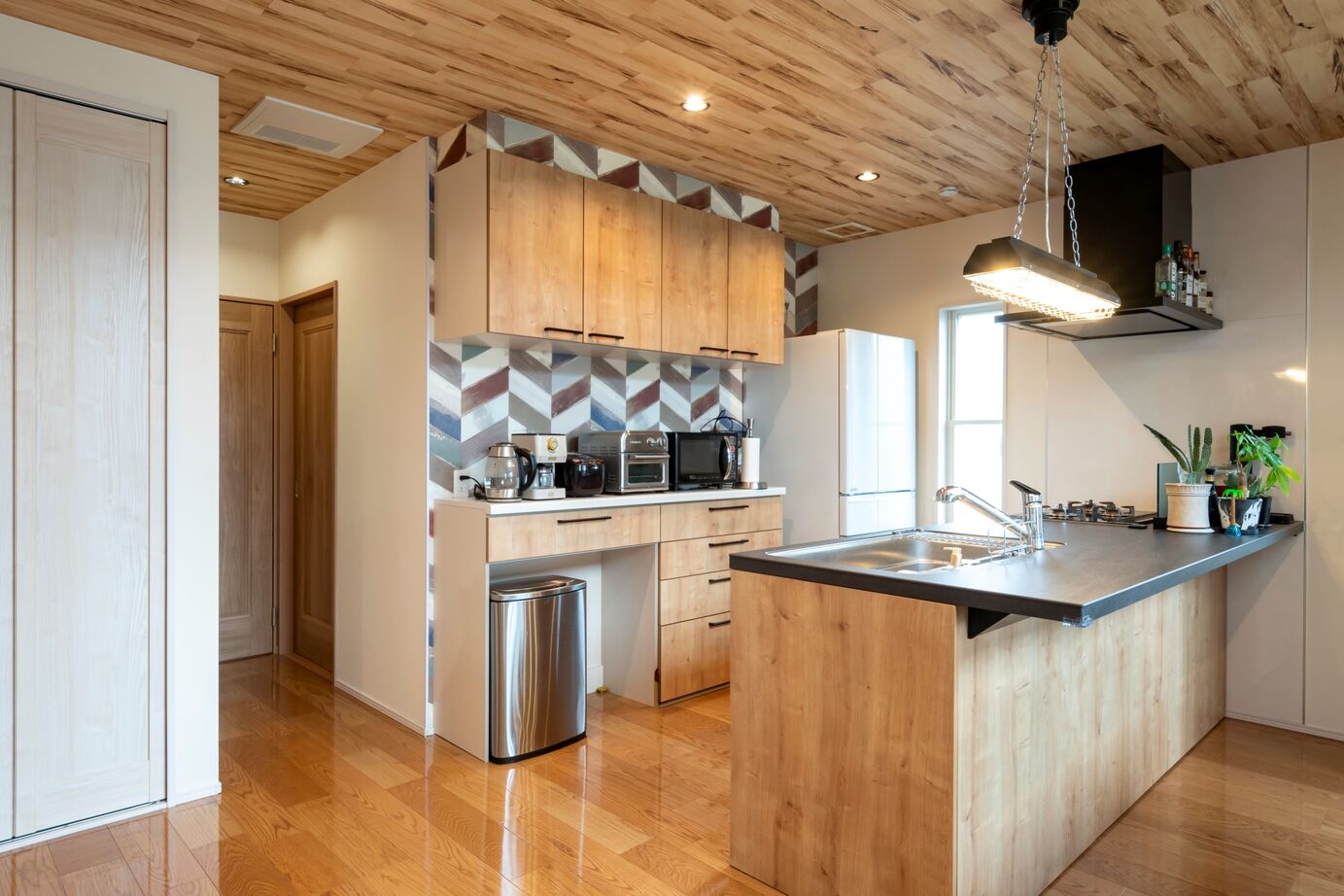 タマホーム 【2000万円台/130.83平米/間取り図有】デザインも家事ラクも希望を叶えたお気に入りのアメリカンハウスの建築実例画像4