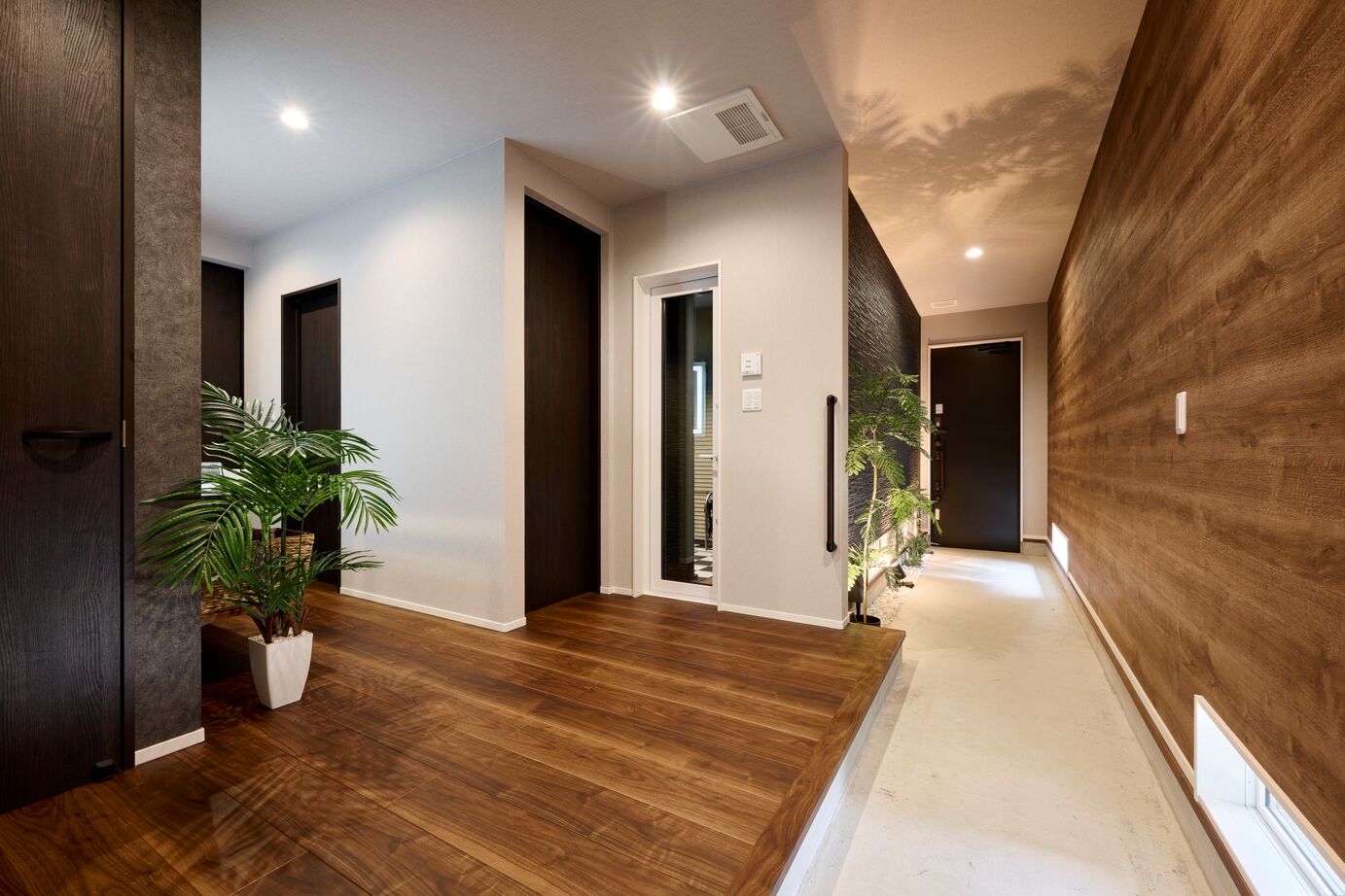 タマホーム 【3000万円台/117.99平米/間取り図有】夢を叶えたバイクガレージハウス。メンテナンスも楽しい最高の休日の建築実例画像11