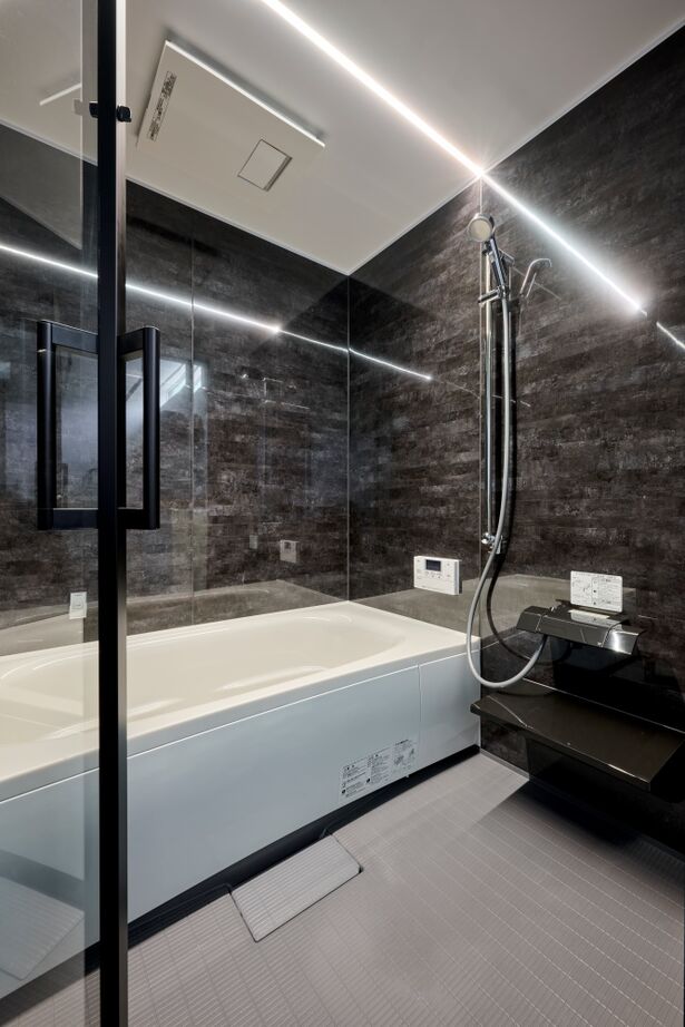 タマホーム 【3000万円台/117.99平米/間取り図有】夢を叶えたバイクガレージハウス。メンテナンスも楽しい最高の休日の建築実例画像16