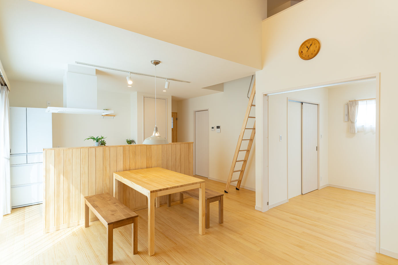 A&Cテクノハウス 【平屋/ロフト/2000万円台/廿日市市】コンパクトでも収納充実、快適に暮らせる間取りの家の建築実例画像2