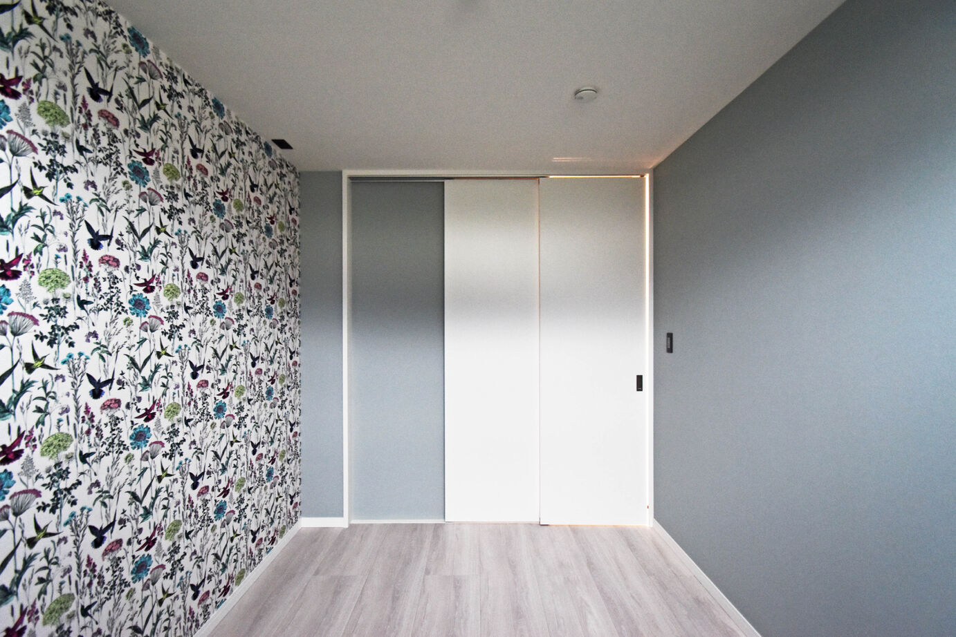 A&Cテクノハウス 【中庭/吹き抜け/大人の空間づくり/2000万円台/廿日市市】おしゃれな大人の住空間！リビング階段のある家の建築実例画像7