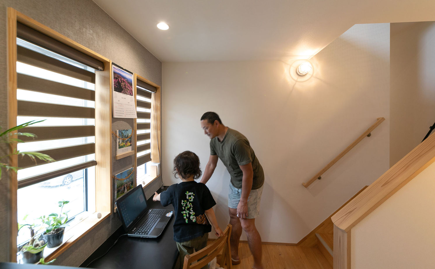 新産住拓 【2階建て／46.1坪／間取り図あり／2階リビング／ガレージ】5層構造で叶えたジャングルジムのような住まいの建築実例画像14