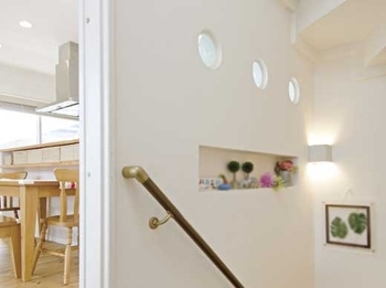 古河林業 【二世帯住宅/自然素材/和モダン/サウナ】爽やかな笑顔が生まれる。個性が息づく二世帯住宅「無垢の家」の建築実例画像5