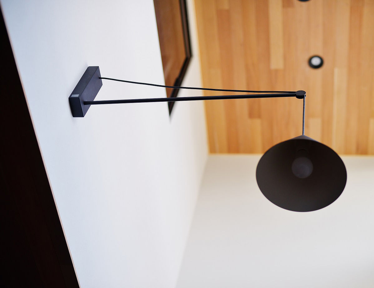 古河林業 【ヴィンテージ/自然素材/吹抜け】無骨すぎないインダストリアルな空間。無垢材の温かみと陽光注ぐ明るい家の建築実例画像16