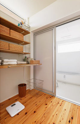 古河林業 【平屋/栃木県/自然素材/収納充実】仕事場の農園と隣接する暮らしに寄り添う、眺望愉しむ心穏やかな木の家の建築実例画像10