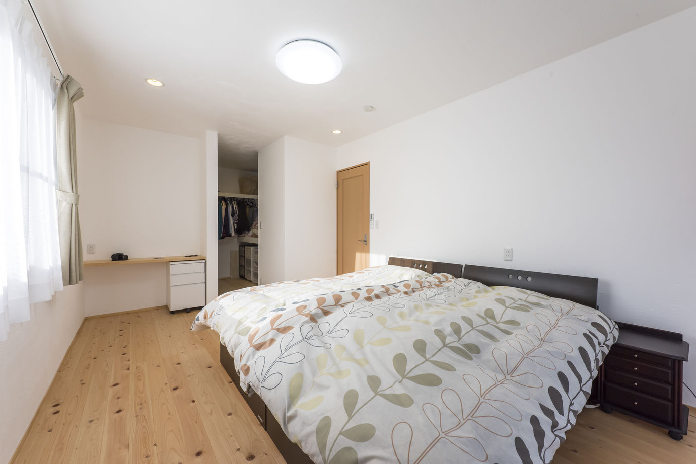 彩ハウス 漆喰・天然木材が心地良い快適空間を奏でる平屋の暮らしの建築実例画像4