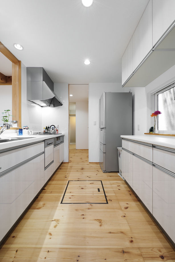 彩ハウス 選び抜かれた天然木と、高い住宅性能を兼ね備えた、1年中快適な平屋住宅の建築実例画像6