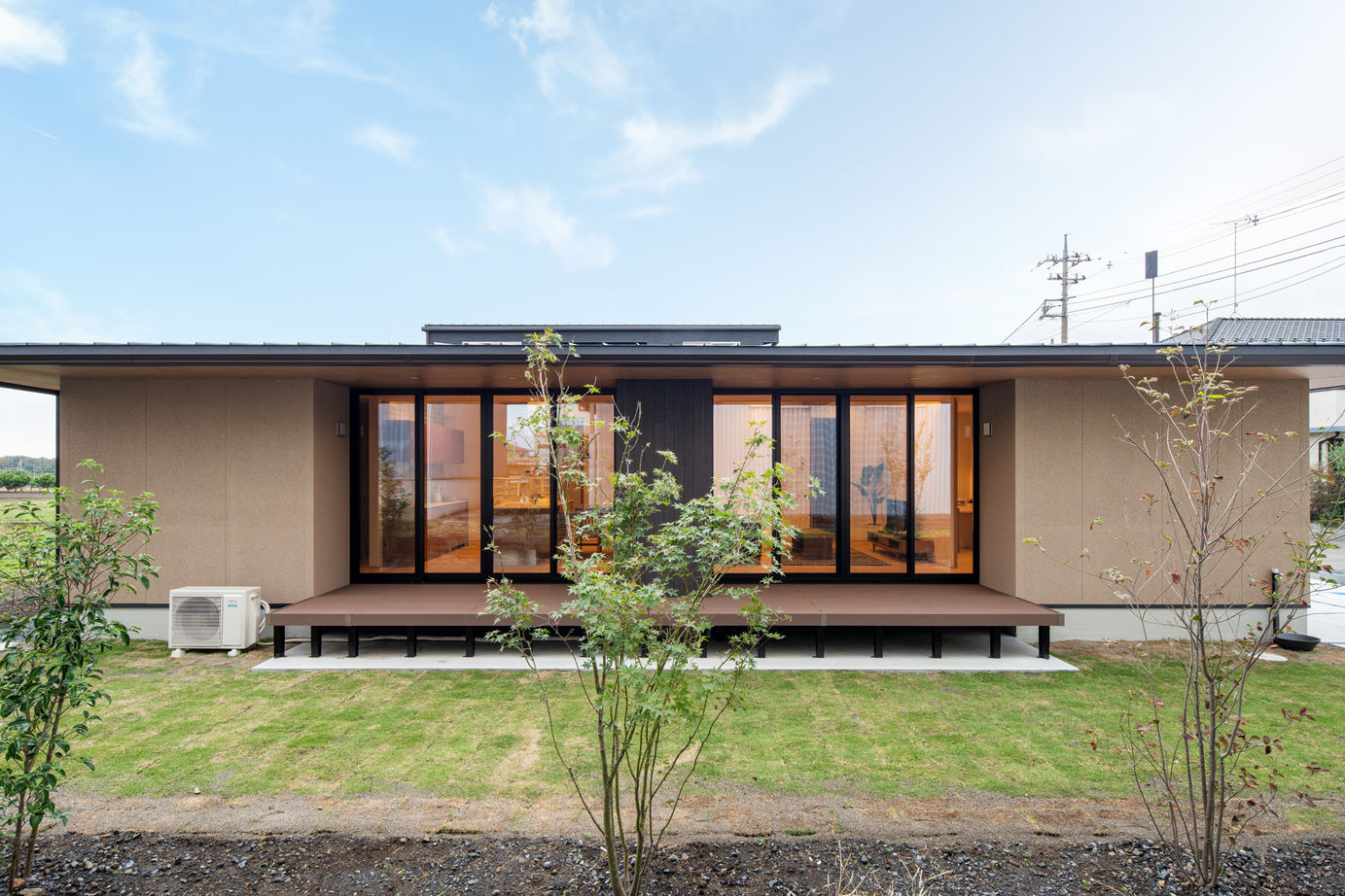 彩ハウス 【2350万円/29.5坪/平屋】生活動線のコンパクトさが魅力　アウトドアリビングのある家の建築実例画像2