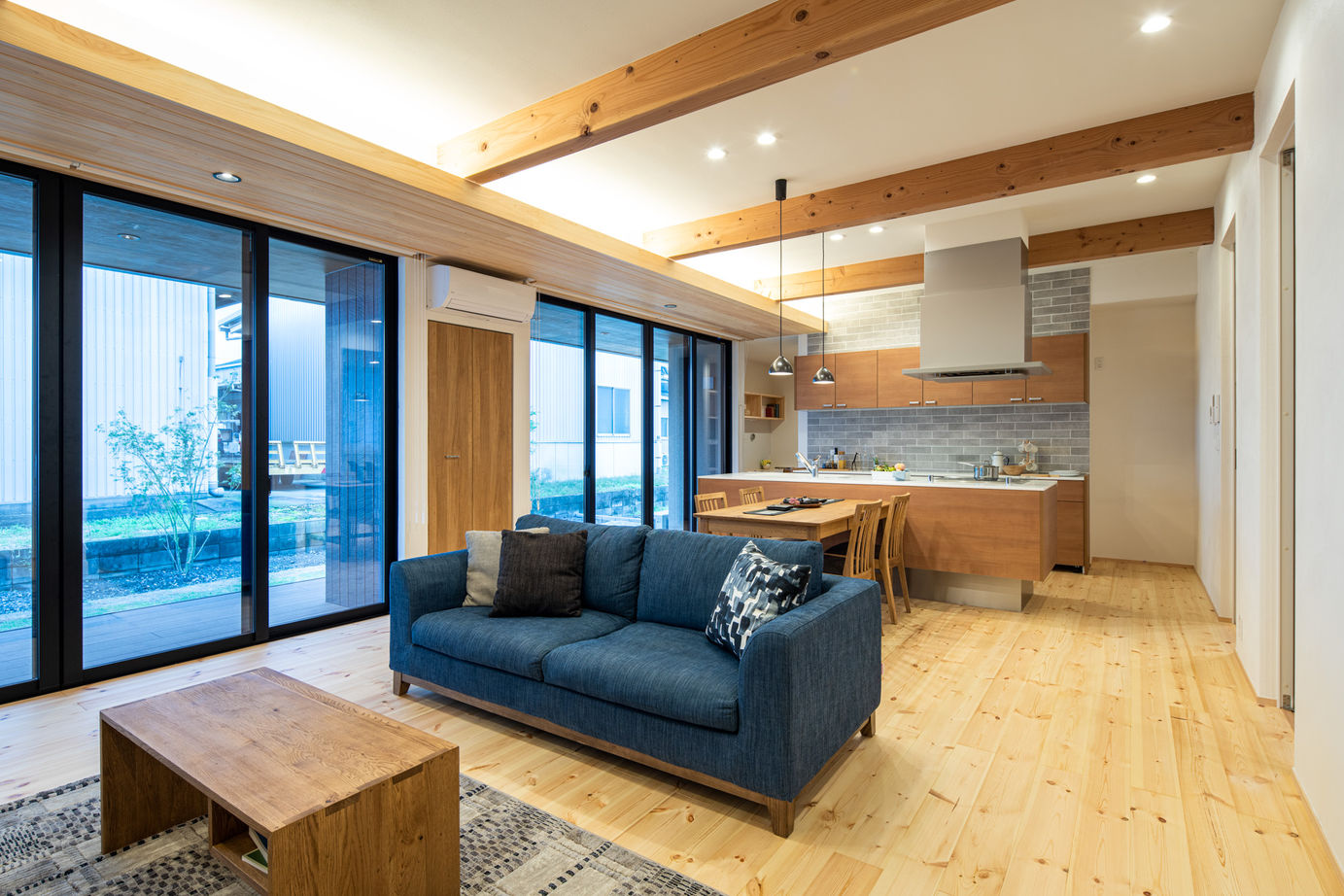 彩ハウス 【2350万円/29.5坪/平屋】生活動線のコンパクトさが魅力　アウトドアリビングのある家の建築実例画像3