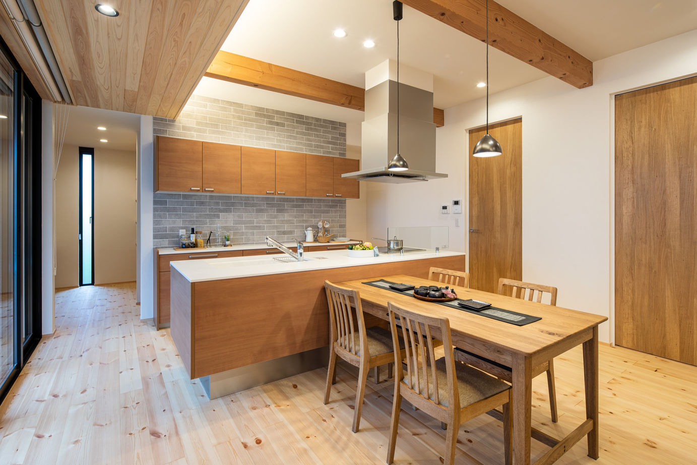 彩ハウス 【2350万円/29.5坪/平屋】生活動線のコンパクトさが魅力　アウトドアリビングのある家の建築実例画像5