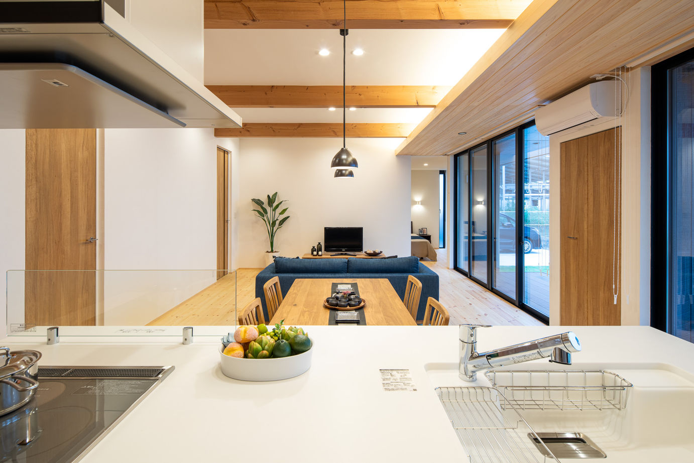 彩ハウス 【2350万円/29.5坪/平屋】生活動線のコンパクトさが魅力　アウトドアリビングのある家の建築実例画像8