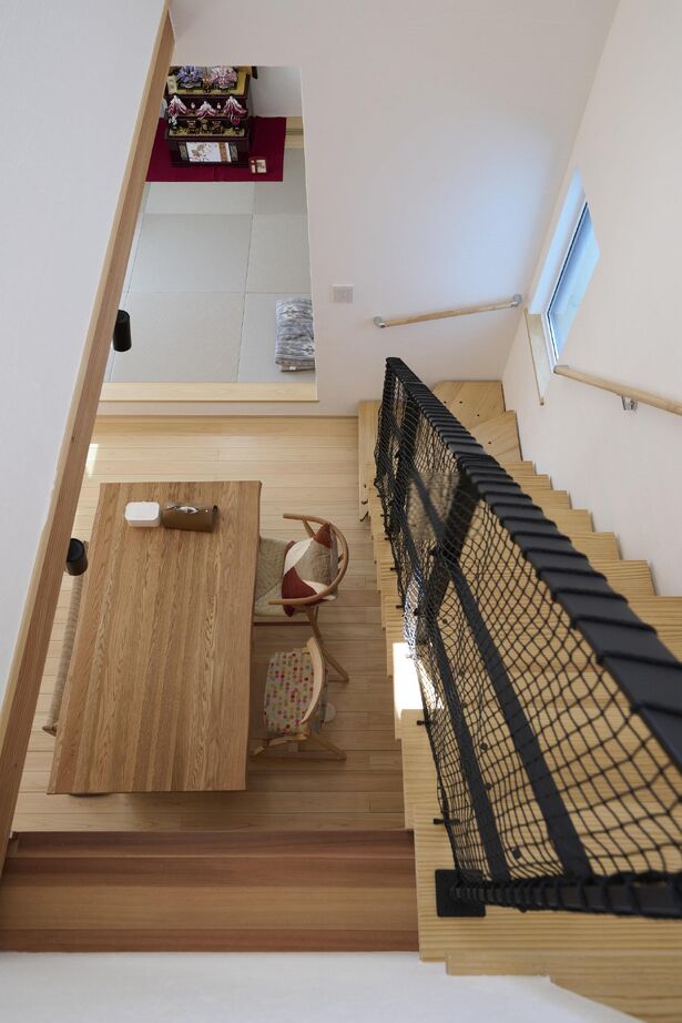 彩ハウス 自然素材のぬくもりに包まれた洗練されたモダンな住まいの建築実例画像8