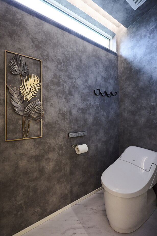 彩ハウス 天然木の床と漆喰の壁で自然素材に包まれた平屋の家の建築実例画像7